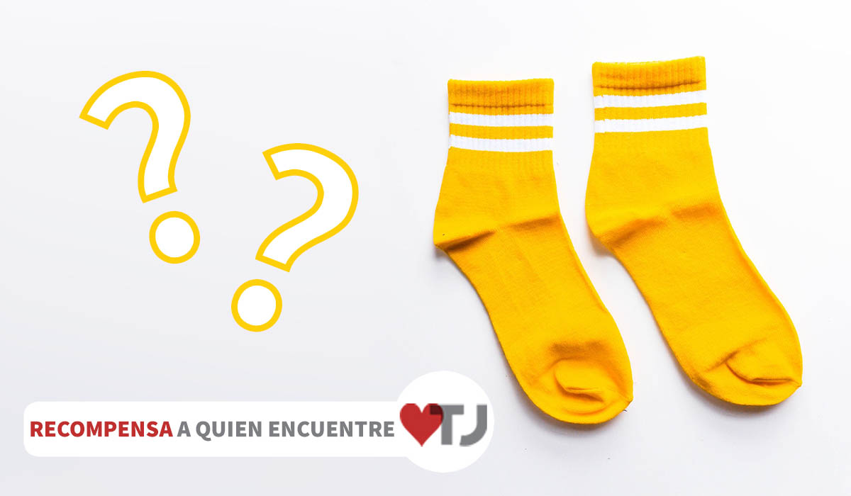 Aparecen cientos de calcetines amarillos por las calles de Tijuana